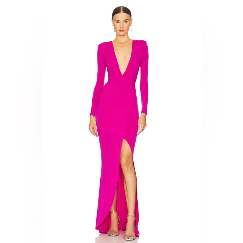 Farrah Gown in Fuchsia
Nookie